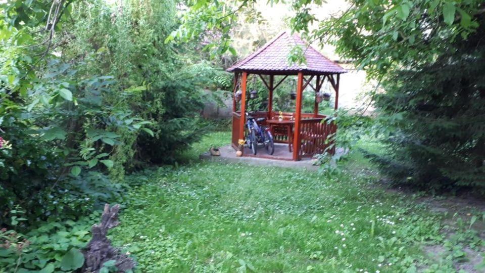 Willa Kerekparos Es Zarandok Vendeghaz Apostag Zewnętrze zdjęcie